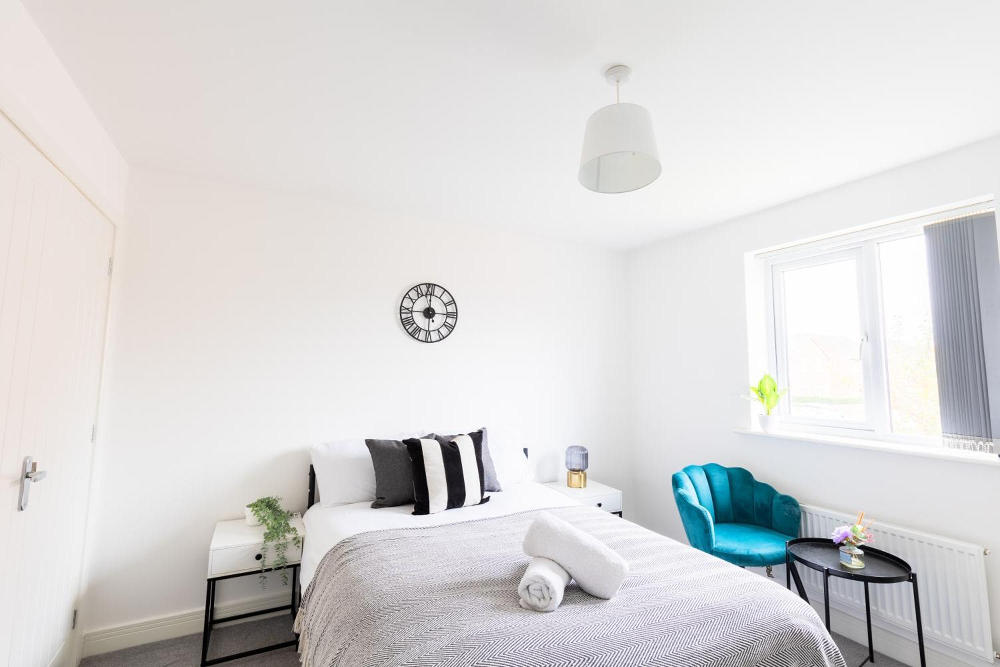 Spacious 4-Bedroom Home Near City Centre With Parking Nottingham Ngoại thất bức ảnh
