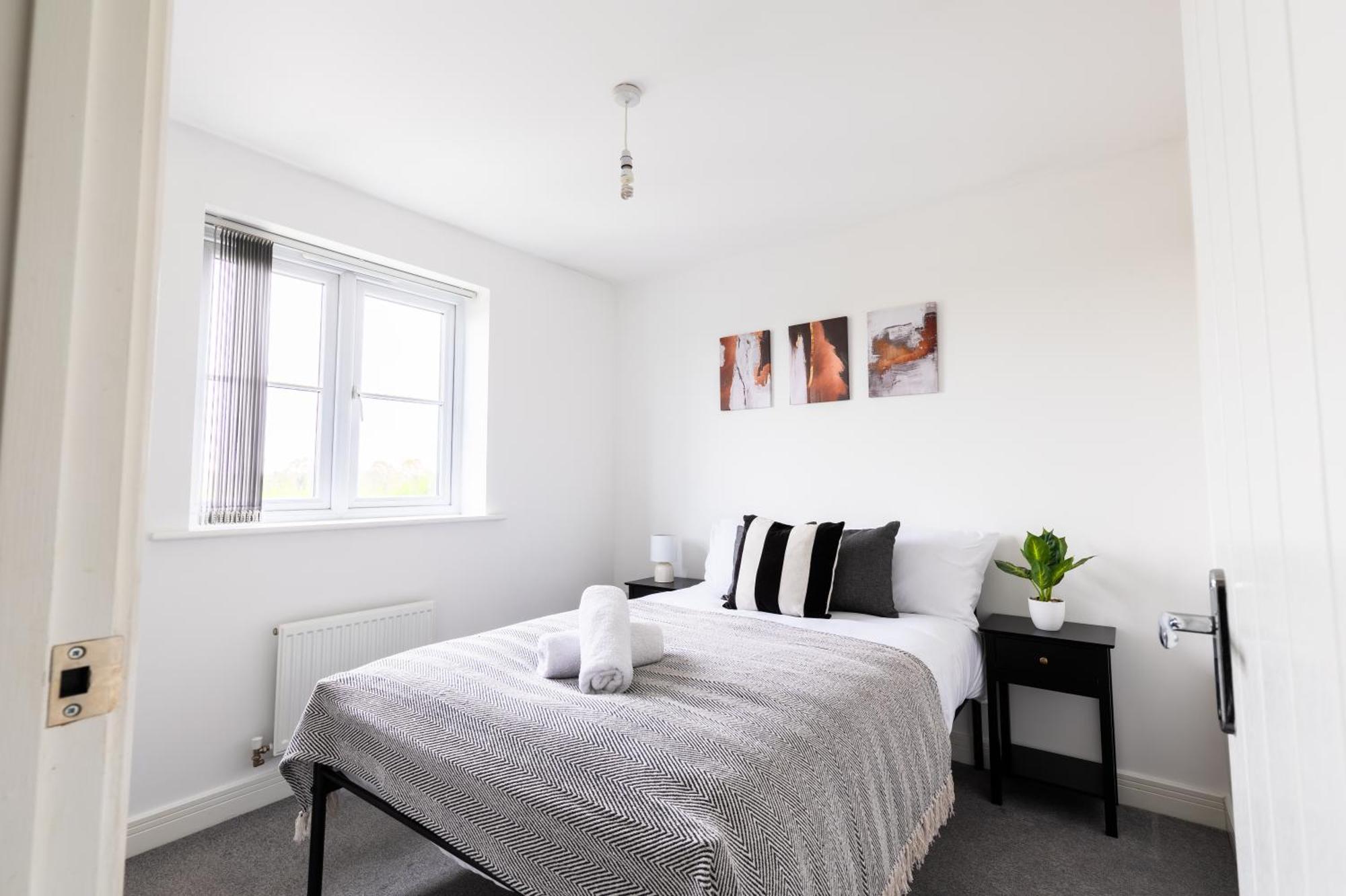 Spacious 4-Bedroom Home Near City Centre With Parking Nottingham Ngoại thất bức ảnh