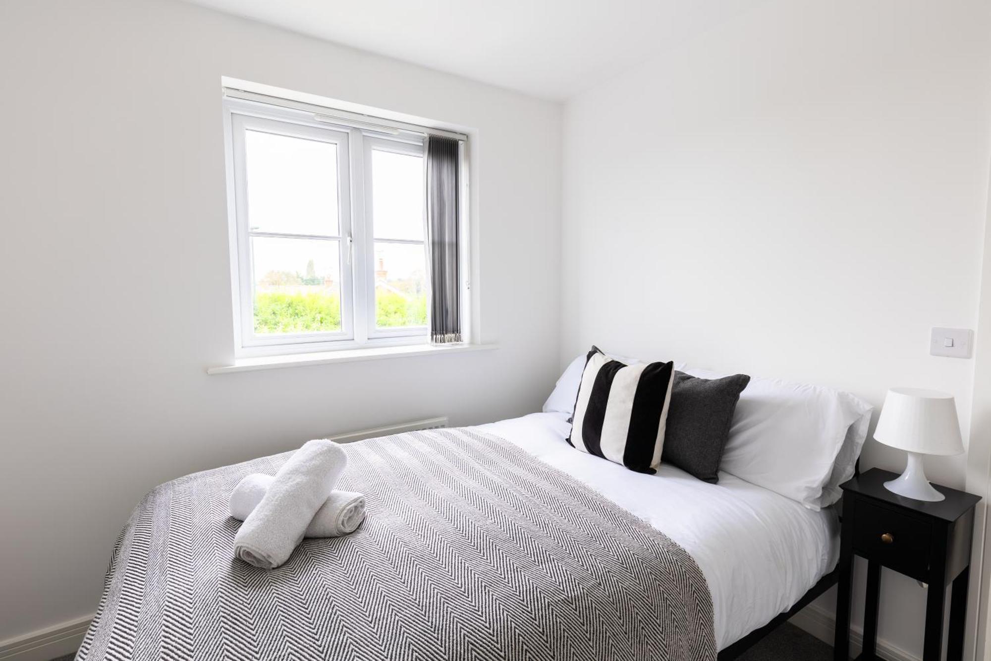 Spacious 4-Bedroom Home Near City Centre With Parking Nottingham Ngoại thất bức ảnh