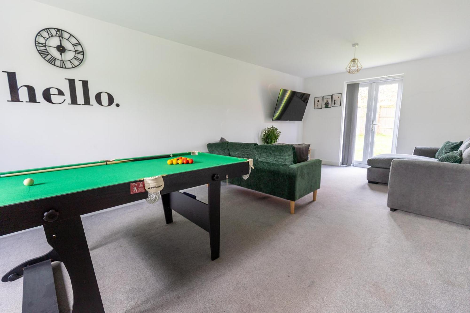 Spacious 4-Bedroom Home Near City Centre With Parking Nottingham Ngoại thất bức ảnh